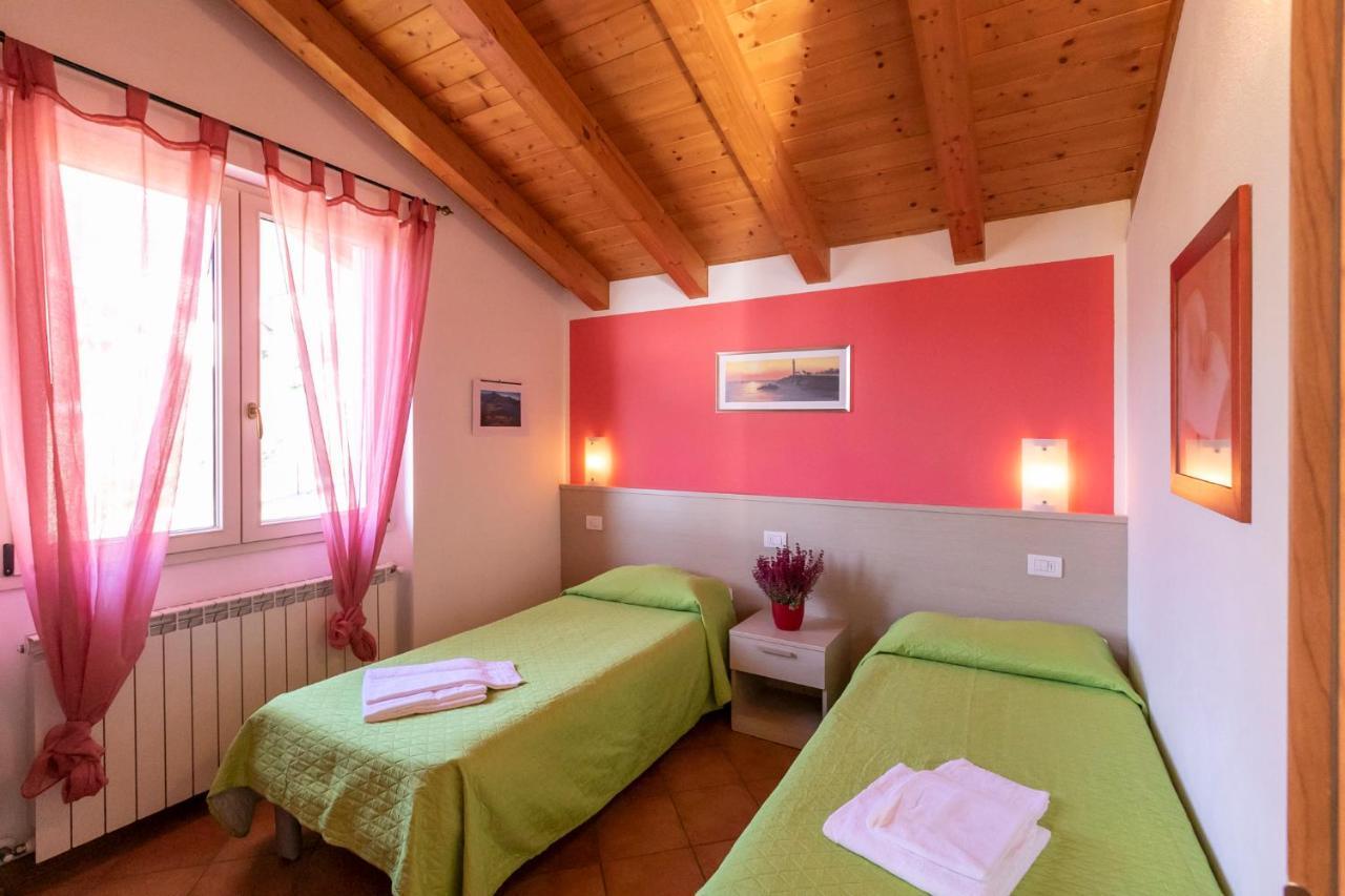 La Collina Degli Ulivi Lägenhet Vercana Exteriör bild